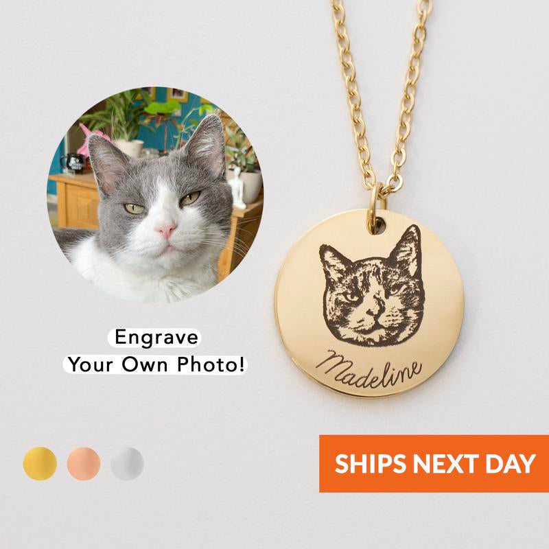 Personalized Pet Portrait Necklace - Pet Parent Gift - Pet Necklace - for Pet Lovers - Animal Lovers Gift - Cat Mom - Dog Mom - Pet Photo Necklace - Pet Picture Necklace