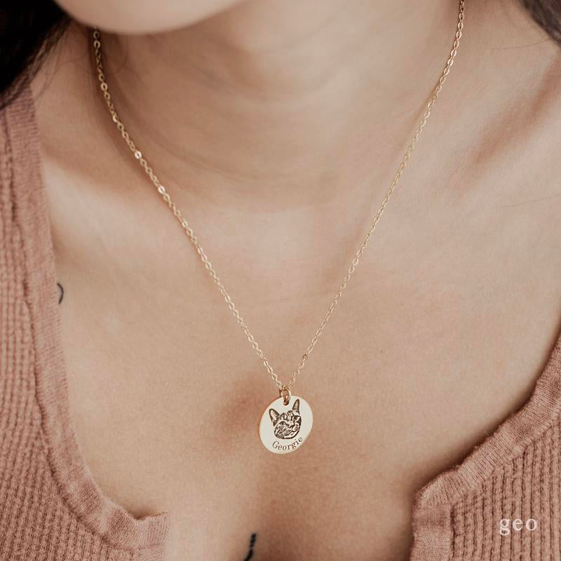 Personalized Pet Portrait Necklace - Pet Parent Gift - Pet Necklace - for Pet Lovers - Animal Lovers Gift - Cat Mom - Dog Mom - Pet Photo Necklace - Pet Picture Necklace
